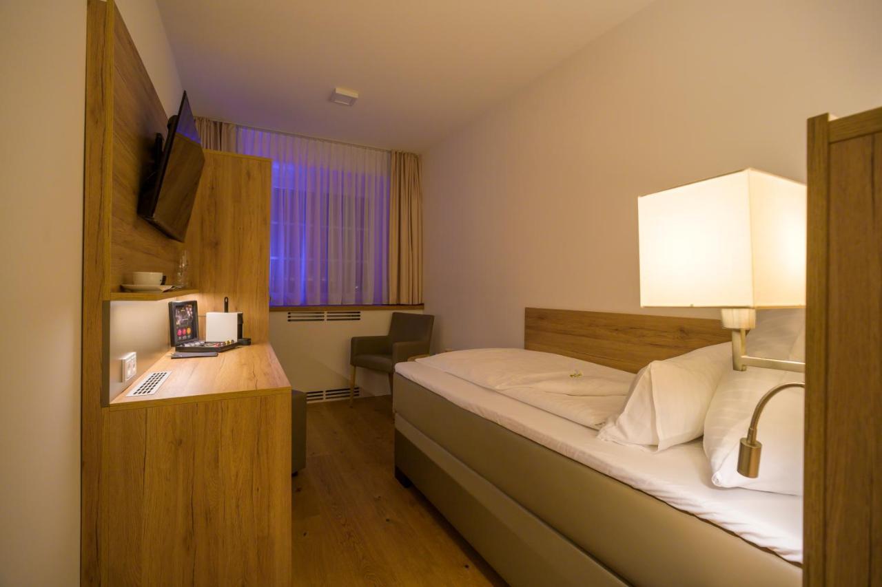 Landhotel Jagdschloesschen Ашеберг Экстерьер фото